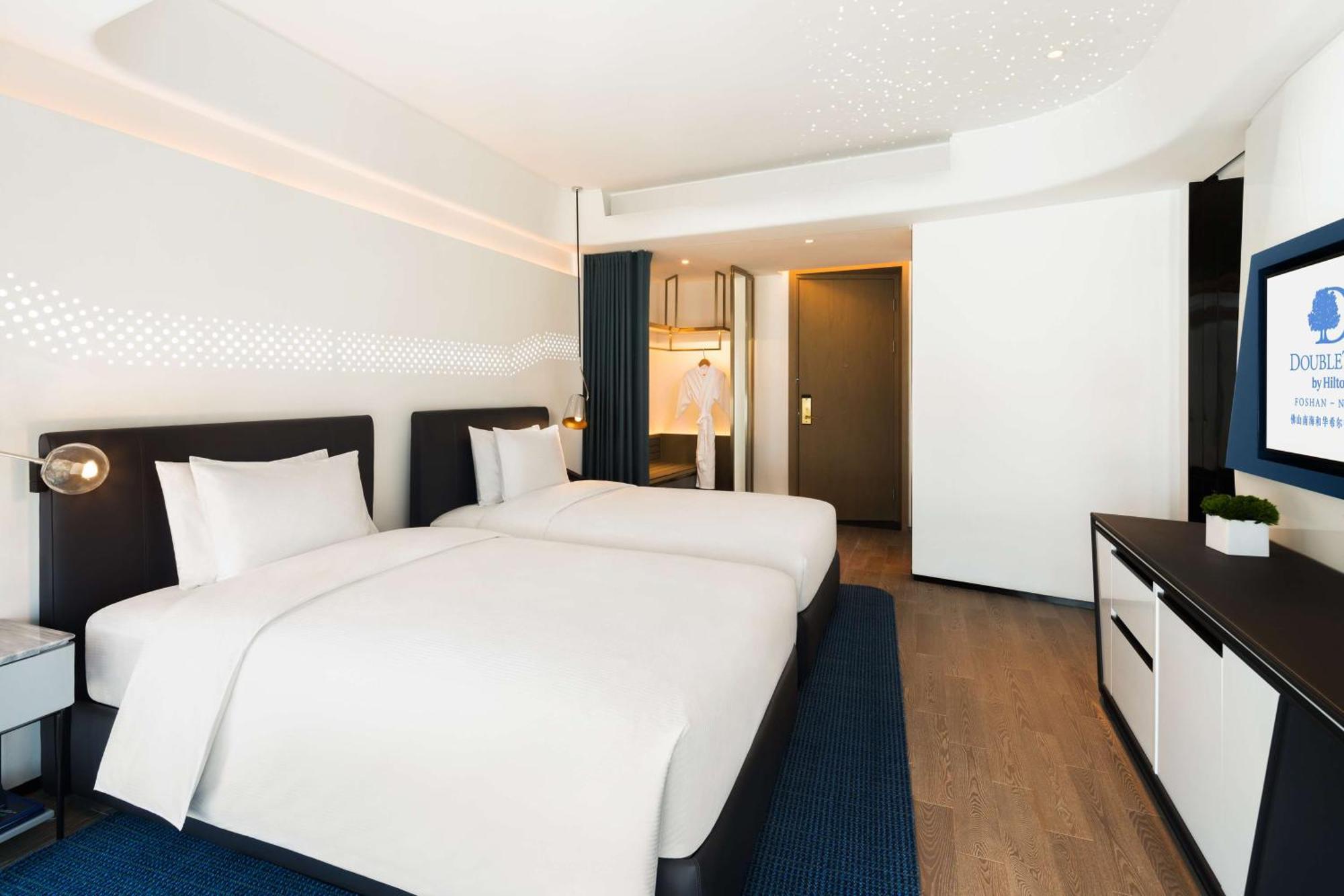 Doubletree By Hilton Foshan Nanhai-Free Canton Fair Shuttle Bus Exterior foto